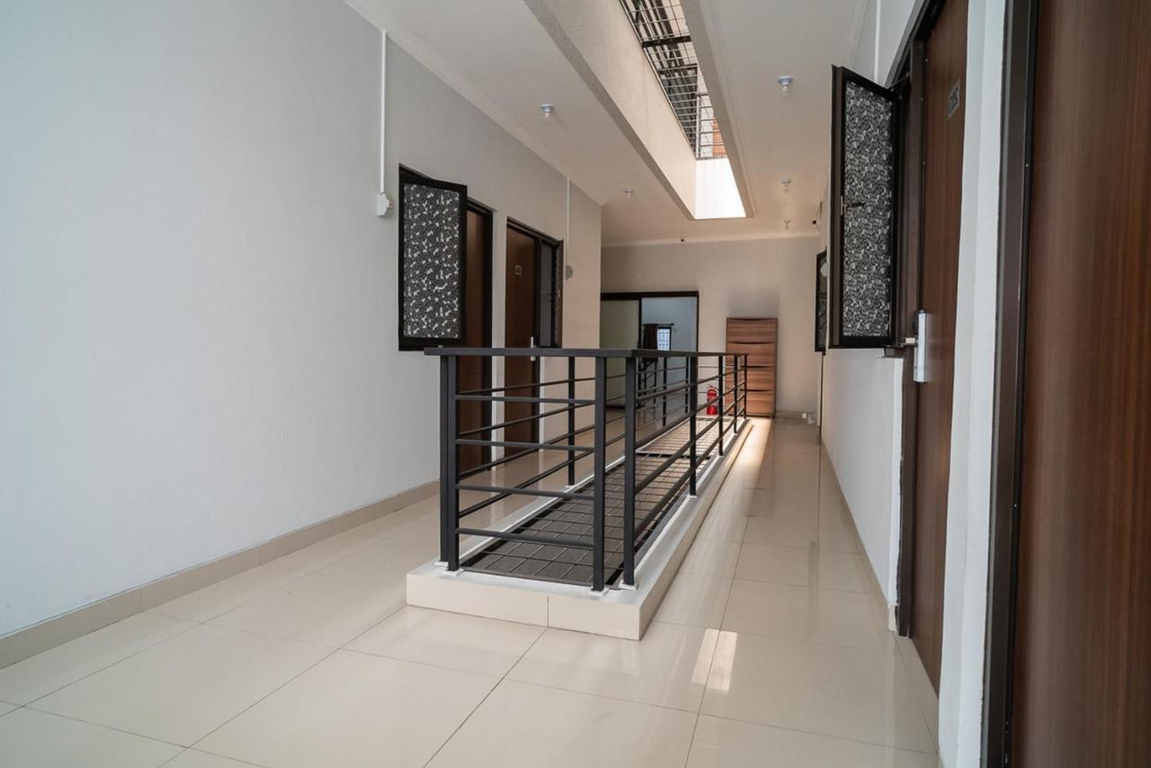 Koolkost Near Pasar Baru Hotel Jacarta Exterior foto
